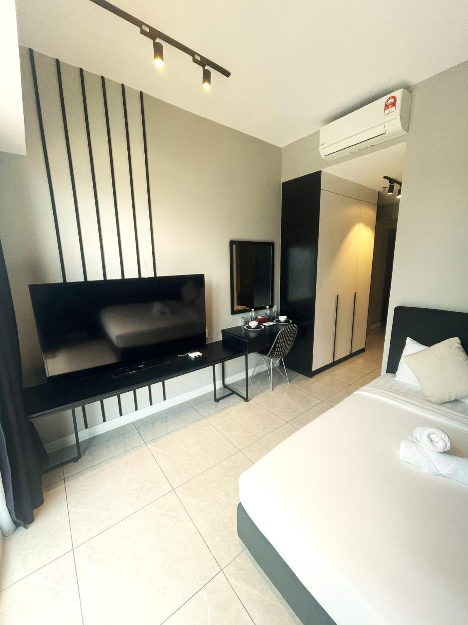 Hotel Axon By Starplus